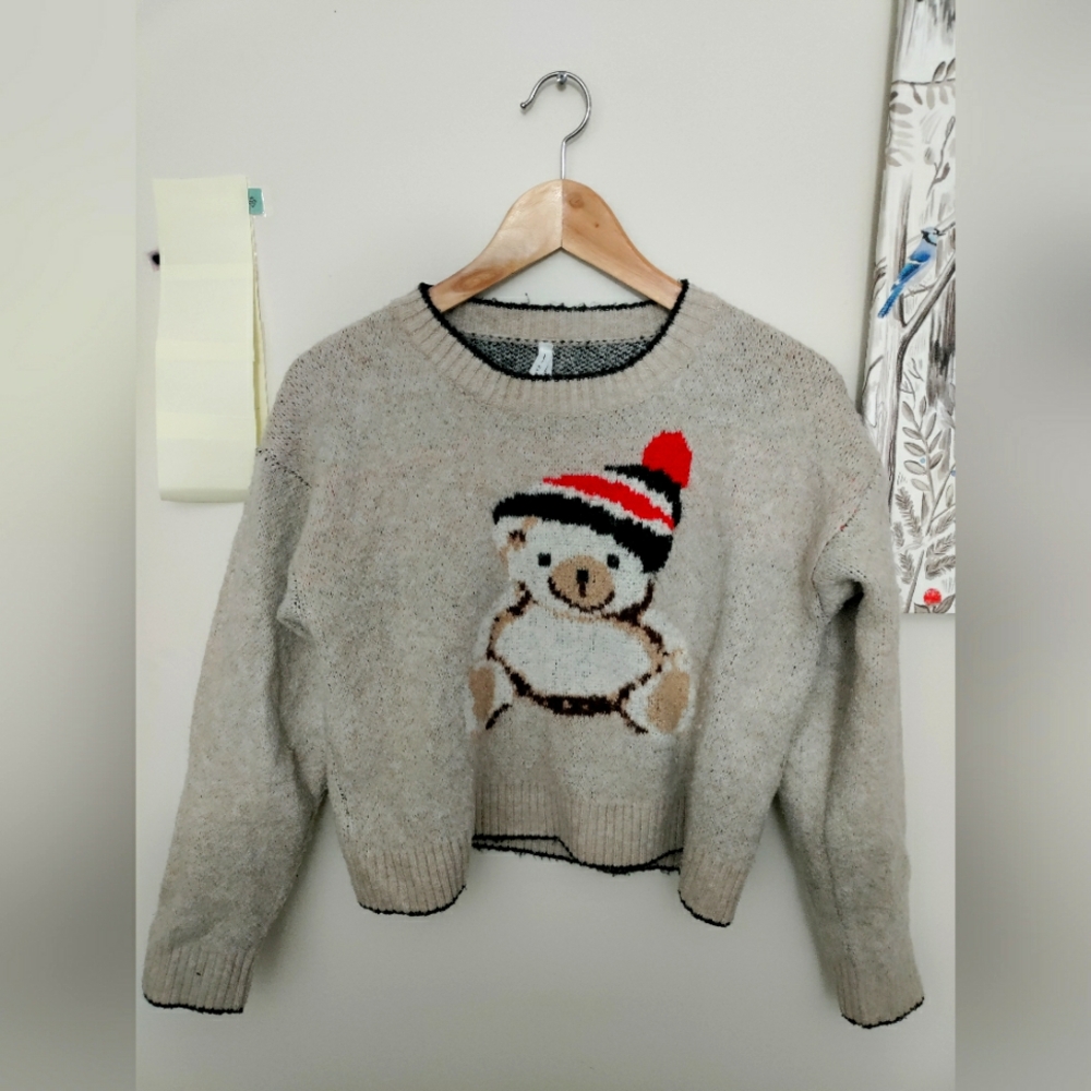 Dreamers Beige Sweater with Bear and Red Hat